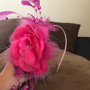 Hair band with pink flowers and pink pearls